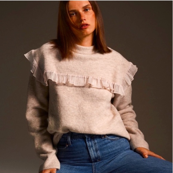 ZARA RUFFLED SWEATER NWT - Picture 1 of 7